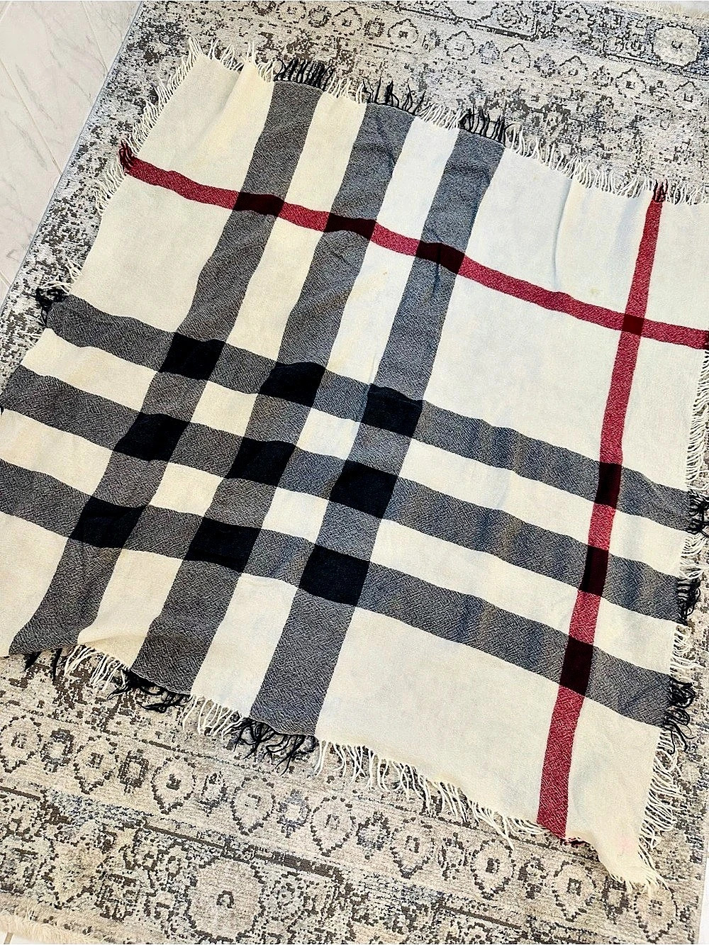 Burberry Wide Check Cashmere Fringe Scarf White & Gray